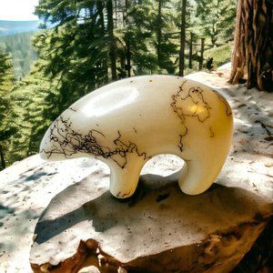 Navajo Indian Standing Bear Figurine Horse Hair Pottery 3.75”